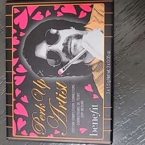 Perk Up Artist concealer compact NWOT